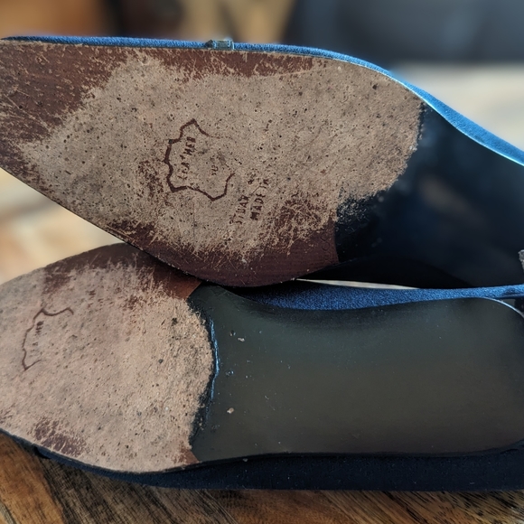 Stuart Weitzman vintage kitten heel shoes pumps 
Little Bow Navy Blue Size 6.5 - Picture 3 of 4